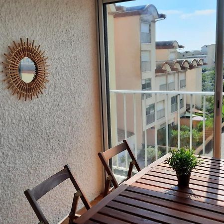 Апартаменты Sur Le Port, Studio Avec Vue Sur La Marina Груиссан Экстерьер фото